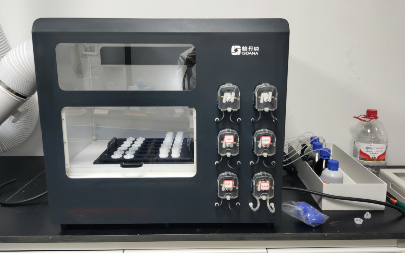 全自動(dòng)石墨消解儀的工作原理與定容過程